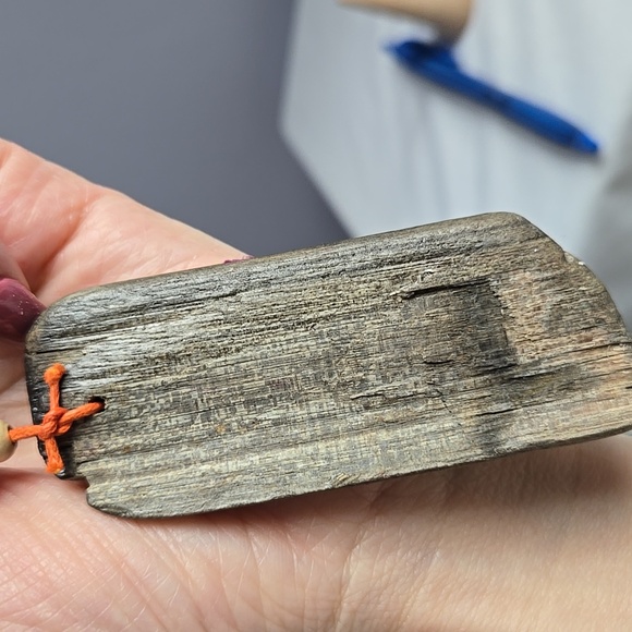 Palm Beach Wooden Seahorse Keychain with Orange Design Handcrafted - Picture 15 of 16